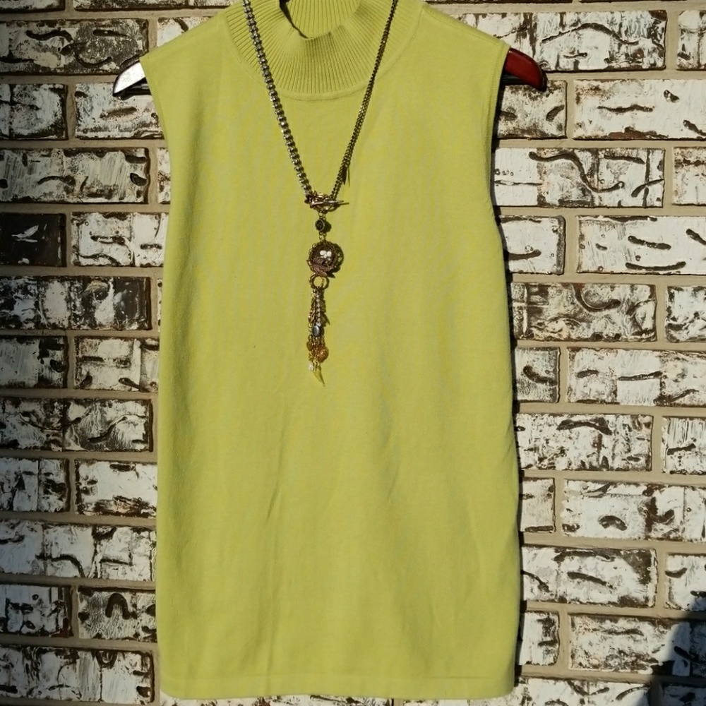 Necklace - Picture 2 of 8